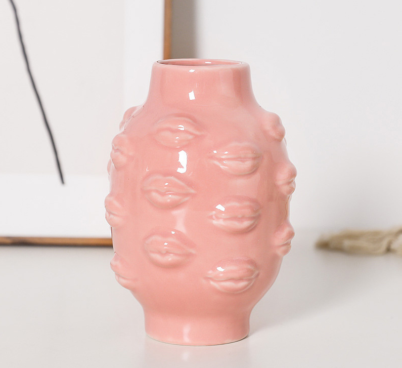 Minimalist Ceramic Lip-Shaped Flower Vase Modern Home Decor Ornament for Living Room and Hotel