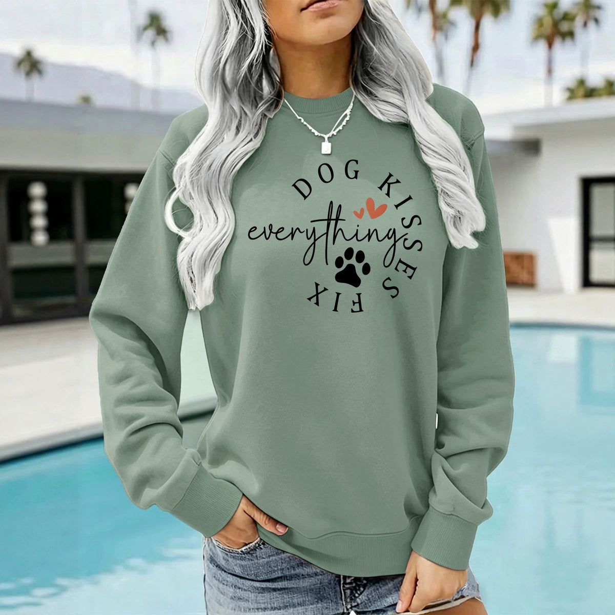 Wear a round neck fleece hoodie